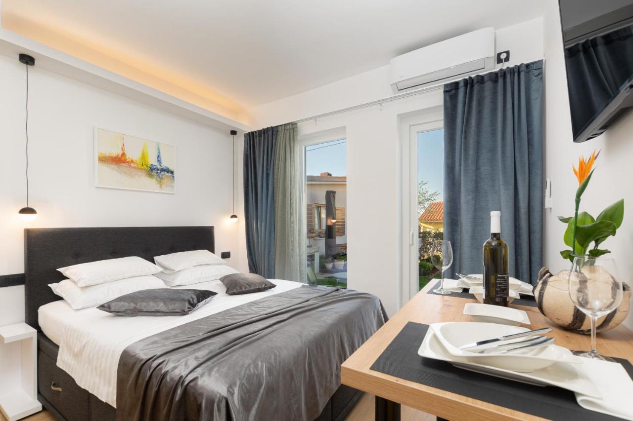 Studio Apartman Lilly With Private Parking In The Yard Of The House Pula Luaran gambar