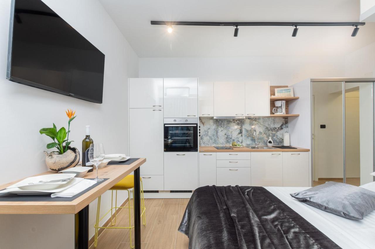 Studio Apartman Lilly With Private Parking In The Yard Of The House Pula Luaran gambar